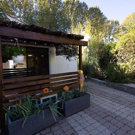 Studio Dans Le Luberon Cereste ภายนอก รูปภาพ