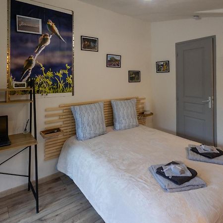 Studio Dans Le Luberon Cereste ภายนอก รูปภาพ